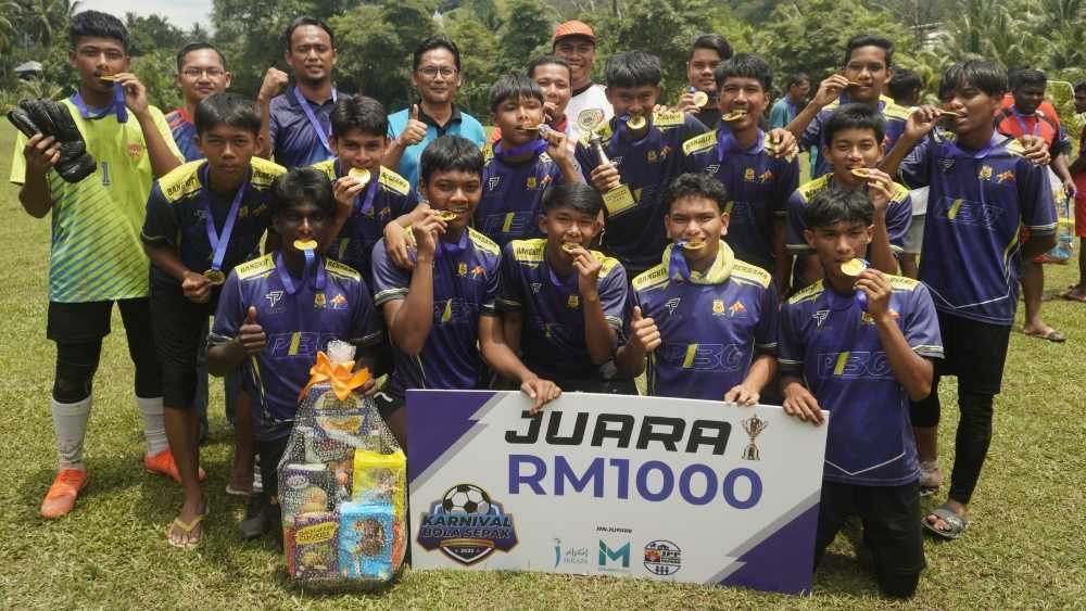 Poseidon FC Juara Bola Sepak Piala Presiden IKRAM