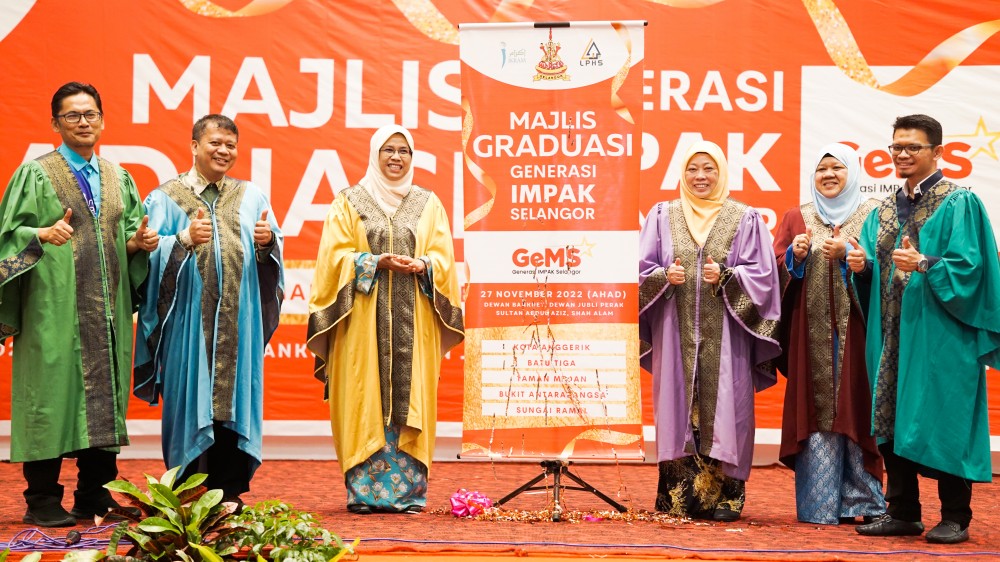 IMPAK: GeMS Rai Graduasi 81 Ibu Bapa | IKRAM