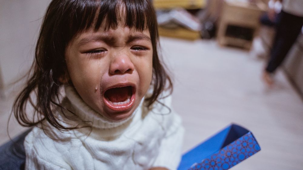 Gangguan Emosi Anak: Ini Cara Ibu Bapa Beri Sokongan | IKRAM