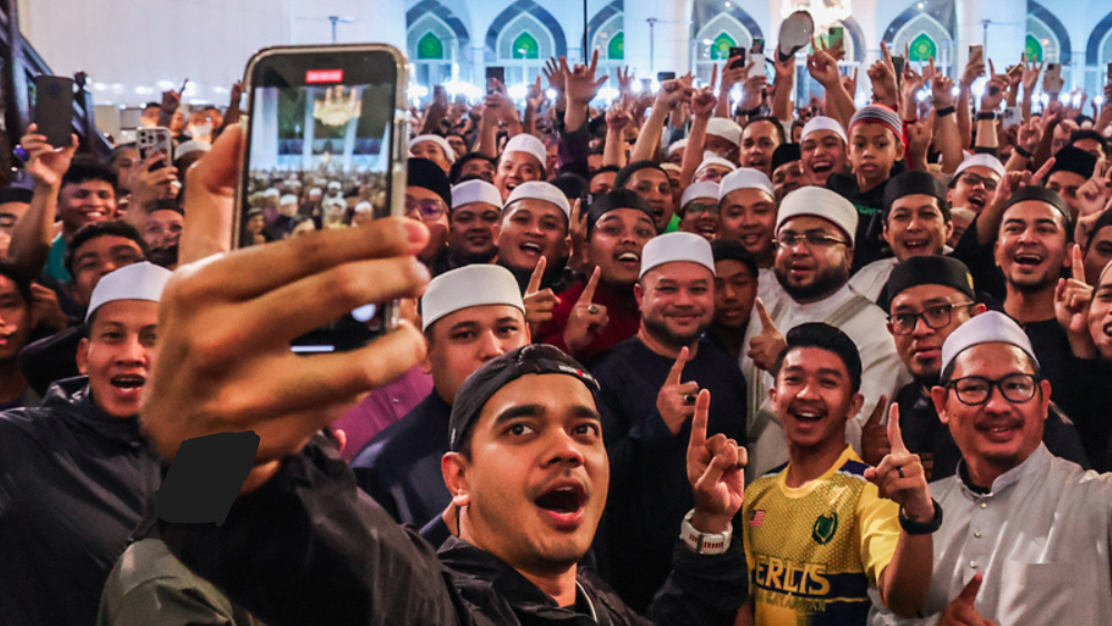 Memakmurkan Masjid: Bagaimana Tarik Golongan Muda? | IKRAM