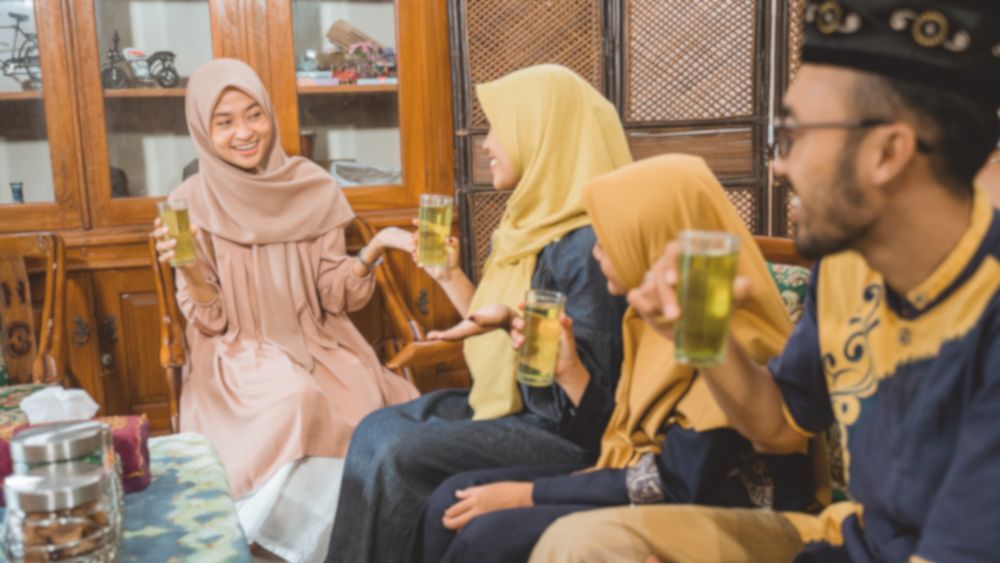 Kunjungan Raya: Ibu Bapa Didik Interaksi Sosial Anak | IKRAM