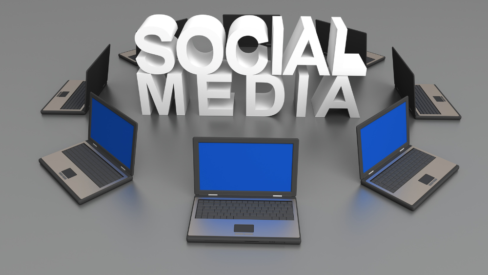 Media Sosial: Kenapa Semakin Berdialog Semakin Jauh?
