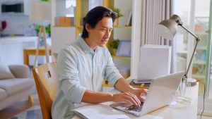 Bekerja dari Rumah: Anjakan Paradigma yang Wajar | IKRAM